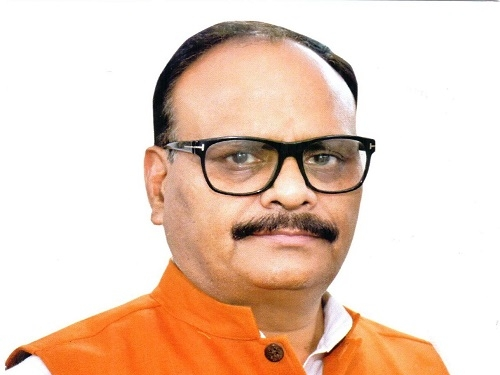 देश के वास्तविक इतिहास के पात्र हैं सावरकर: ब्रजेश पाठक