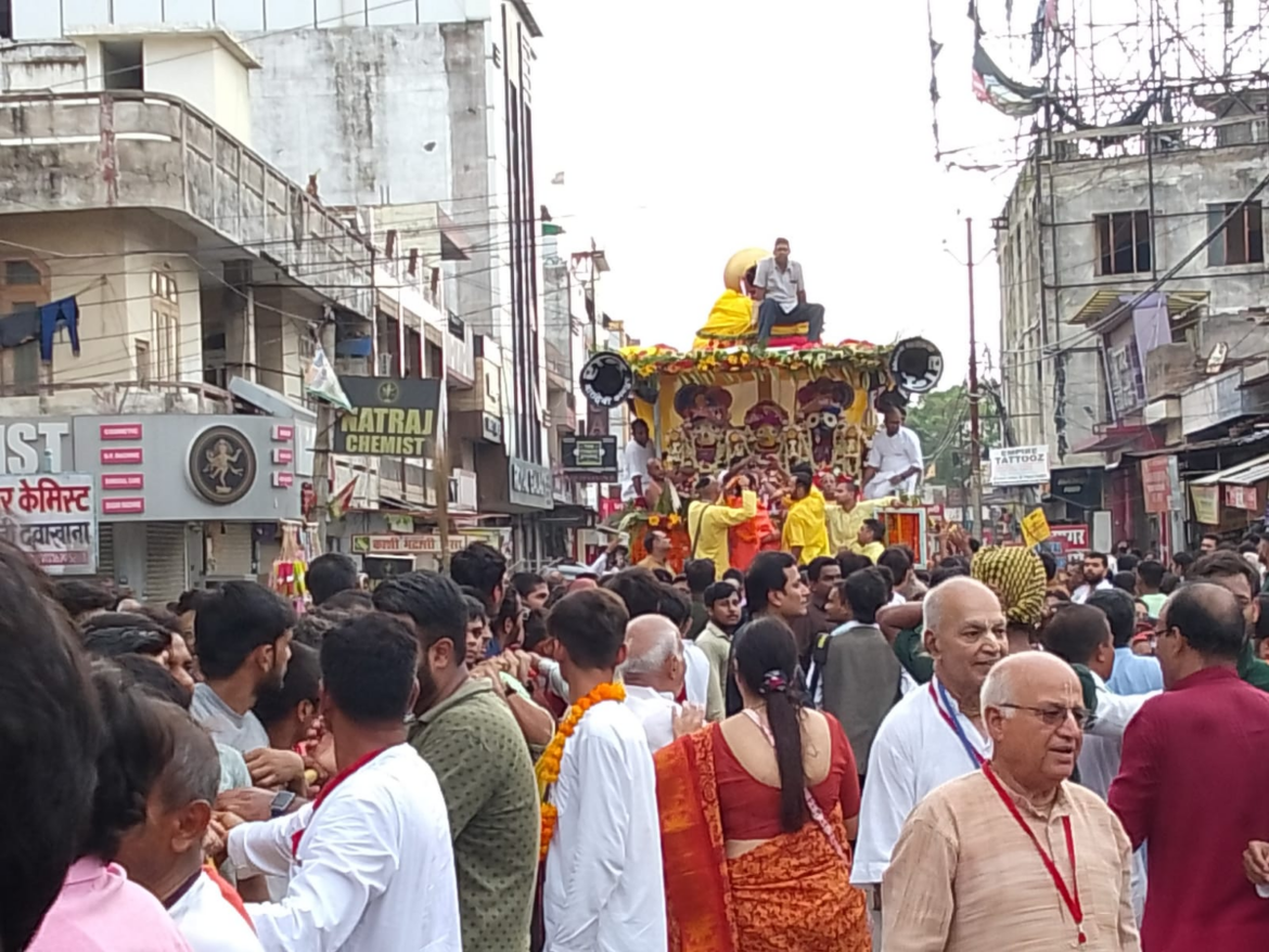 कानपुर में भगवान जगन्नाथ की रथ यात्रा में बही भक्तिरस की त्रिवेणी
