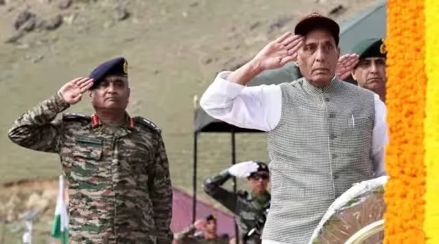 जरूरत पड़ने पर नियंत्रण रेखा भी पार करेगी भारतीय सेना: राजनाथ