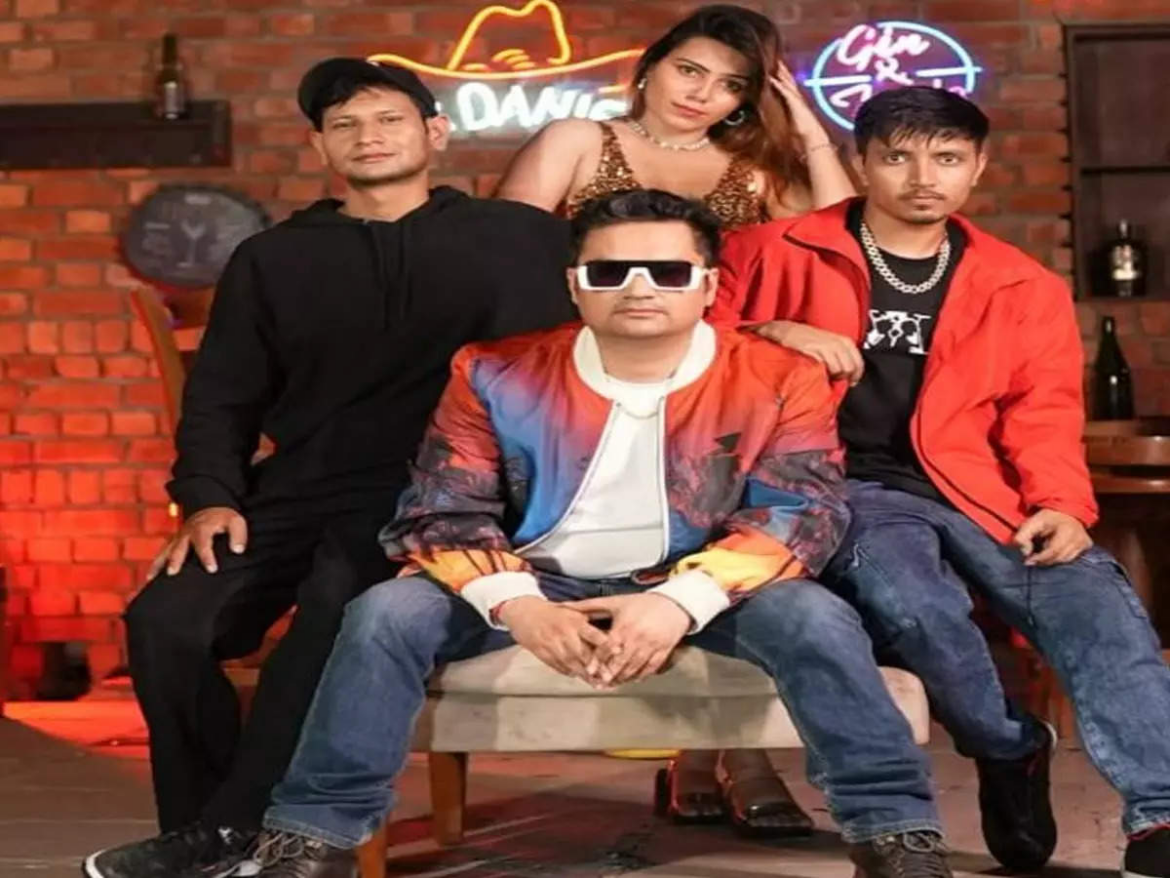 डीजे हिमांशु मिश्रा का पंजाबी गाना कुड़ी मैनू कैंदी रिलीज