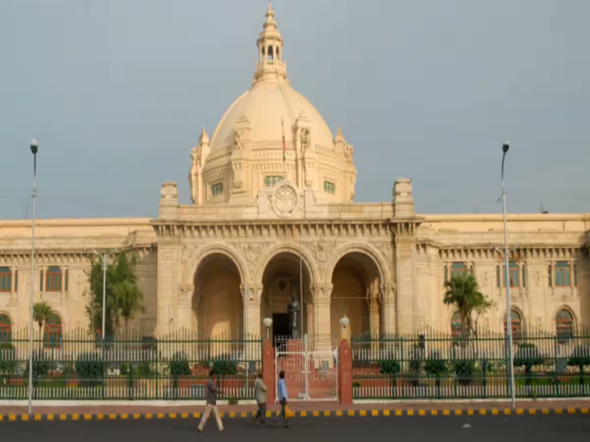 सदन के सुचारु संचालन में सहयोग करें सदस्य : महाना