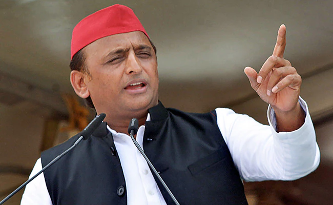 भाजपा से लोकतंत्र काे खतरा: अखिलेश