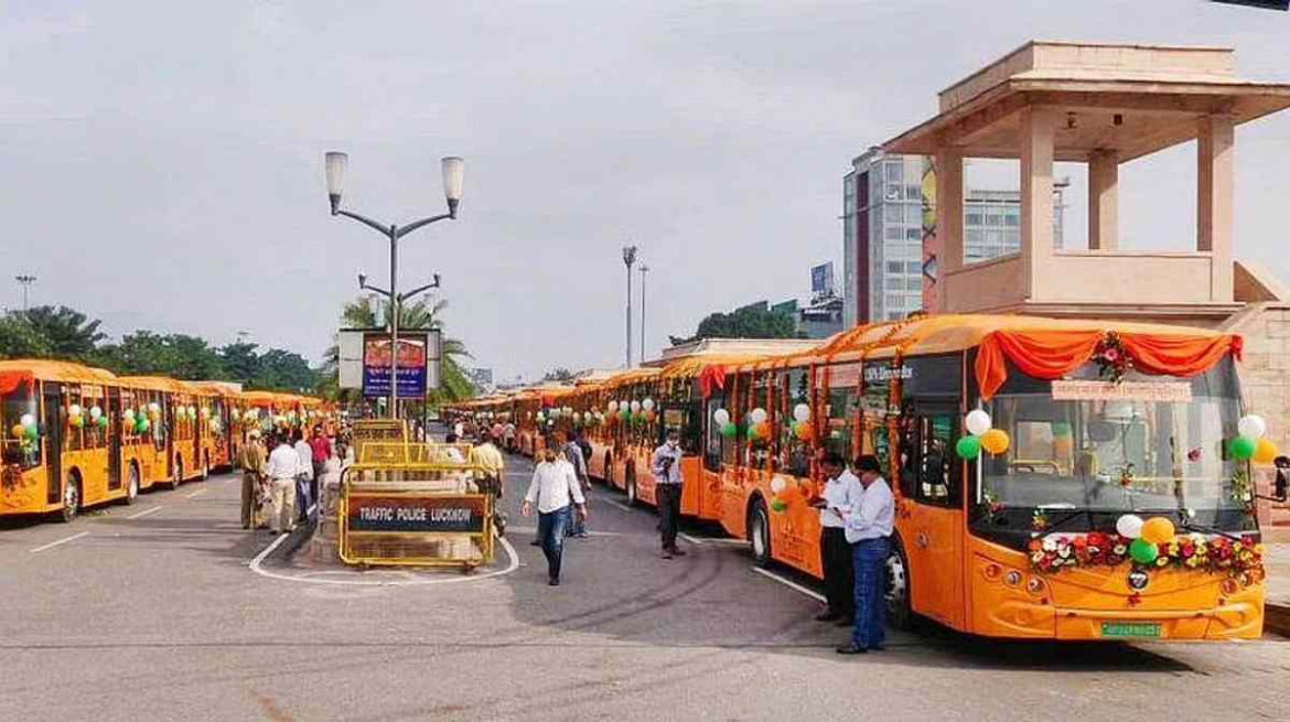 यूपी के 19 शहरों में जल्द दौड़ेंगी 1850 ईलेक्ट्रिक बसें