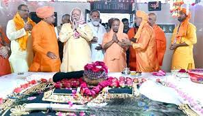 विश्व में शांति की गारंटी है सनातन धर्म : योगी आदित्यनाथ