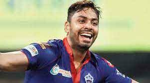 भारत ने दूसरे टेस्ट के लिए आवेश खान को किया टीम में शामिल