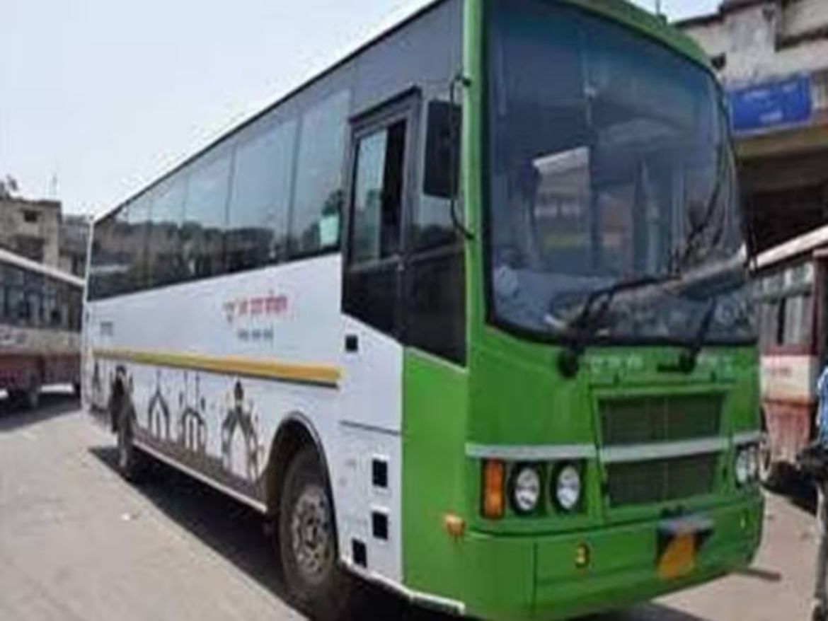 एसी बसों के किराये में 10 फीसदी की कमी