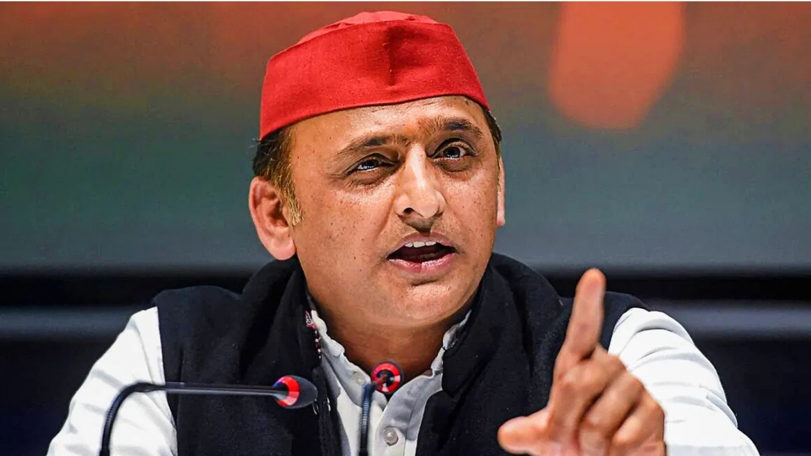 यूपी में अस्पताल अराजकता के शिकार: अखिलेश
