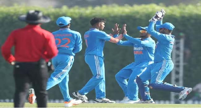 अंडर-19 टूर्नामेंट में भारत ने दक्षिण अफ्रीका को सात विकेट से हराया