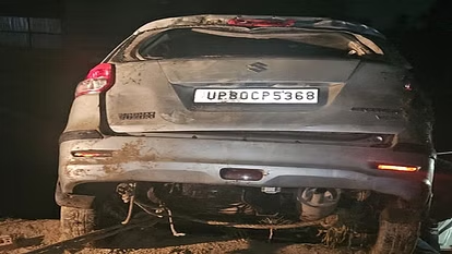 आगरा में कार नहर में गिरी, चार मरे