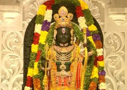 सूर्यवंशी रघुकुल नंदन भव्य मंदिर में पधारे,मंगल ध्वनि से हुआ सत्कार