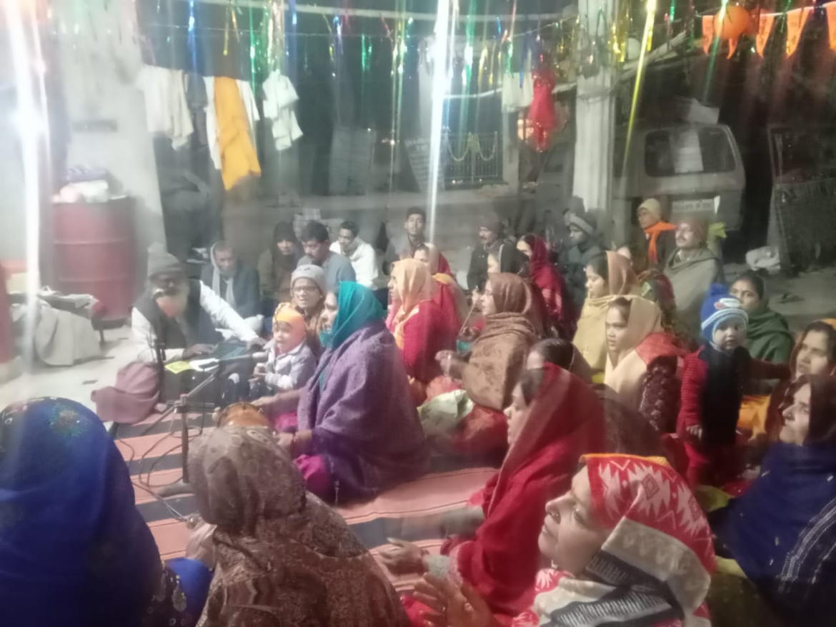 अयोध्या में भव्य मंदिर में विराजे रघुनंदन,कानपुर में मना जश्न