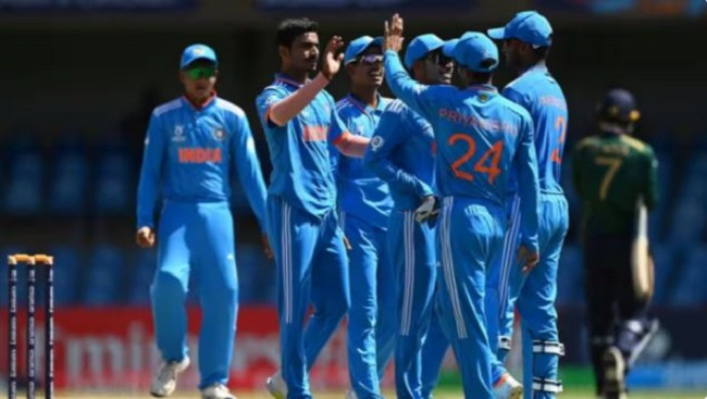 अंडर-19 विश्वकप में भारत ने आयरलैंड को 201 रन से हराया