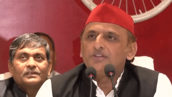 बगावती विधायकों के खिलाफ नियम के तहत कार्रवाई होगी: अखिलेश