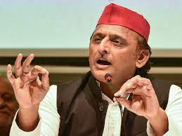 सपा ने की मैनपुरी के डीएम के तबादले की मांग