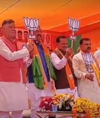 पहले चरण में ही सपा,कांग्रेस हुयी हवा हवाई : केशव