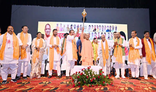 मोदी को यूपी वाले 80 मनकों की माला पहनाएंगे: योगी