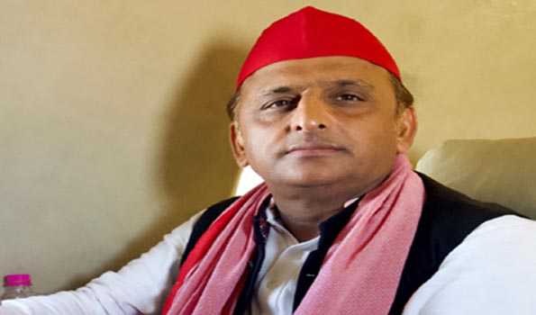 पेपर लीक करने वाली कंपनी को दिखावे के लिये किया गया ब्लैक लिस्ट: अखिलेश