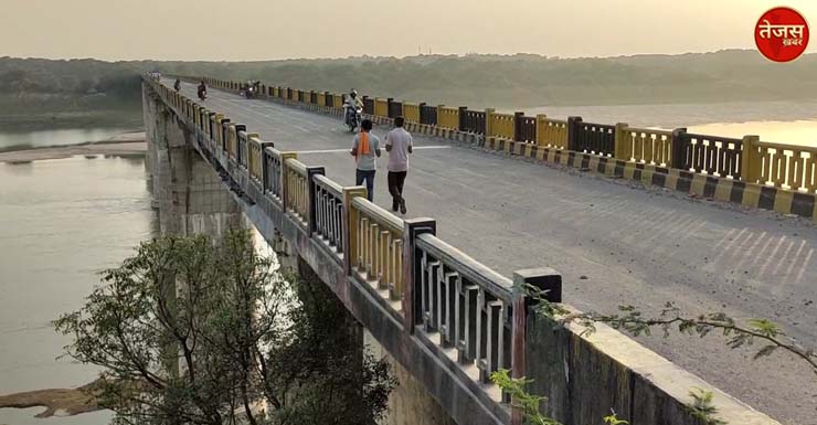 इटावा : चंबल नदी पर सिग्नेचर ब्रिज के निर्माण में सेंचुरी नियम से ब्रेक