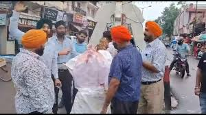 सिख समुदाय पर राहुल गांधी के बयान का विरोध किया सिख नेताओं ने