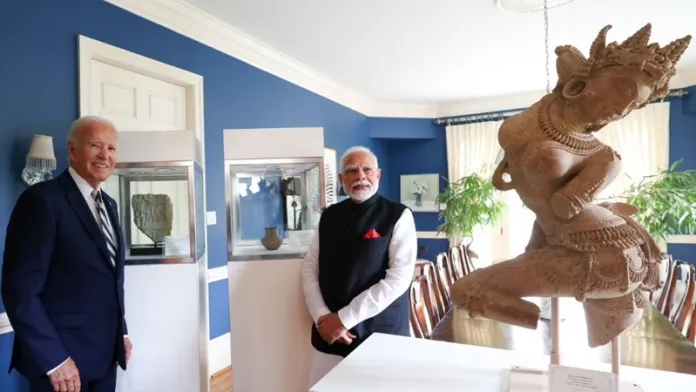 अमेरिका ने भारत को 297 पुरावशेष लौटाए