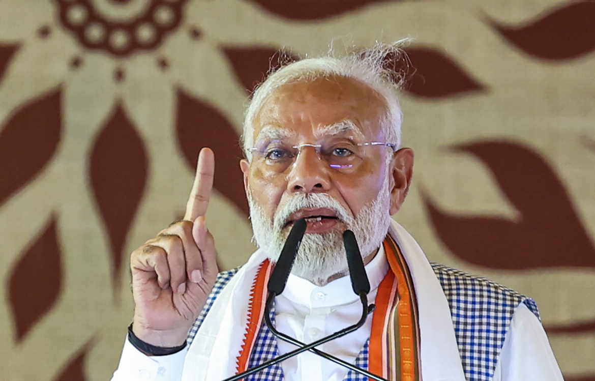 शिक्षक की भूमिका है भविष्य के लिए समर्थवान नागरिक तैयार करना: मोदी