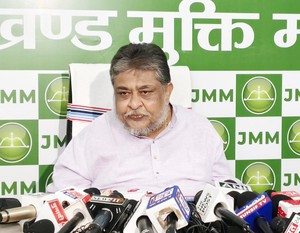 बंगलादेश में पूर्व में नियुक्त 25 जिला प्रमुख बदले गये