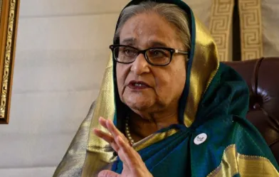 आईसीटी ने हसीना के खिलाफ जारी किया गिरफ्तारी वारंट