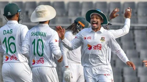 दक्षिण अफ्रीका ने बंगलादेश पर 34 रनों की बनाई बढ़त