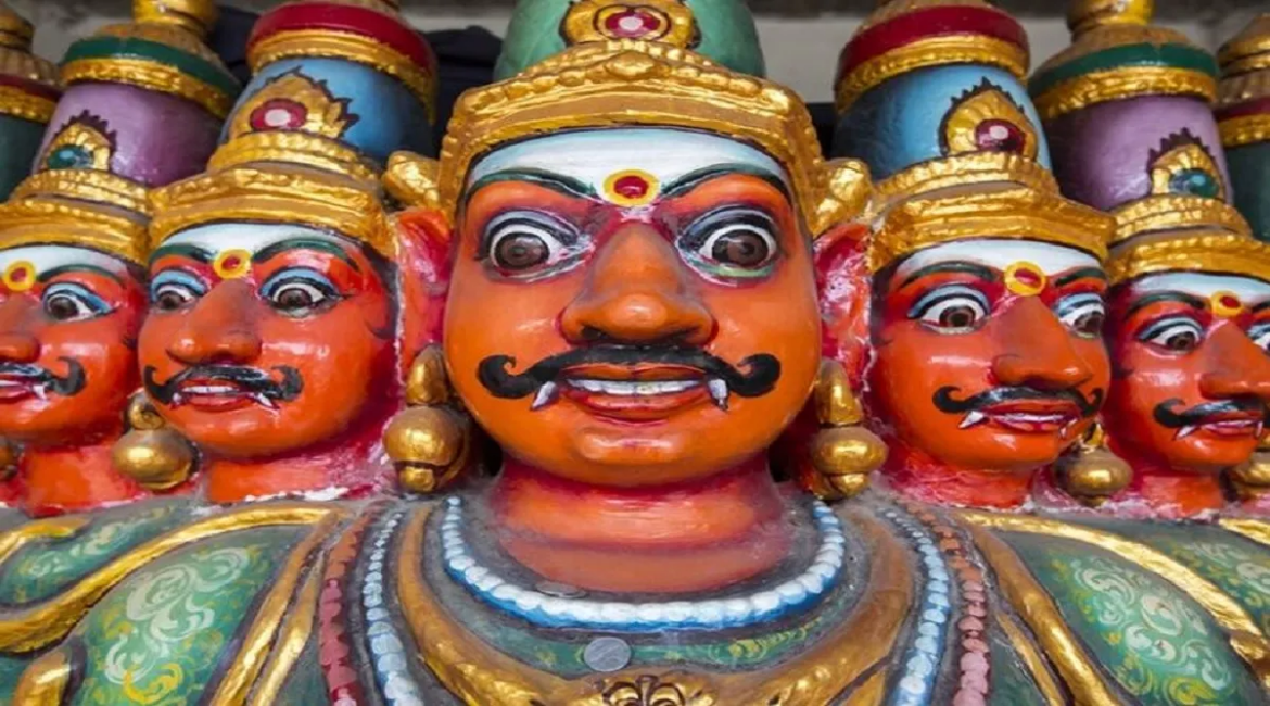 मथुरा में वैदिक मंत्रों मध्य हुई रावण की पूजा