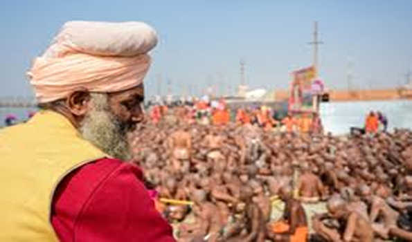 महाकुम्भ में बसा साधु संतों का अनोखा संसार