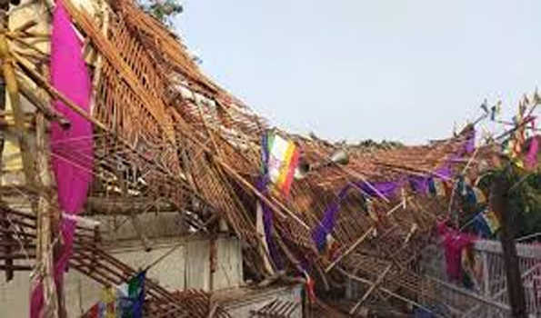 बागपत में मंच गिरने से सात की मौत, 75 से अधिक घायल