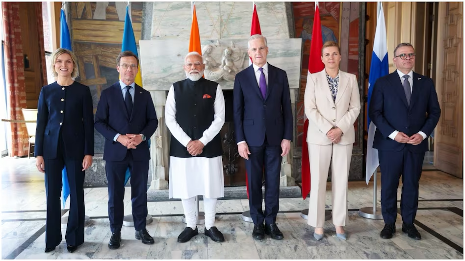 मोदी ने आइसलैंड, फिनलैंड और डेनमार्क के प्रधानमंत्रियों के साथ द्विपक्षीय बैठकें की