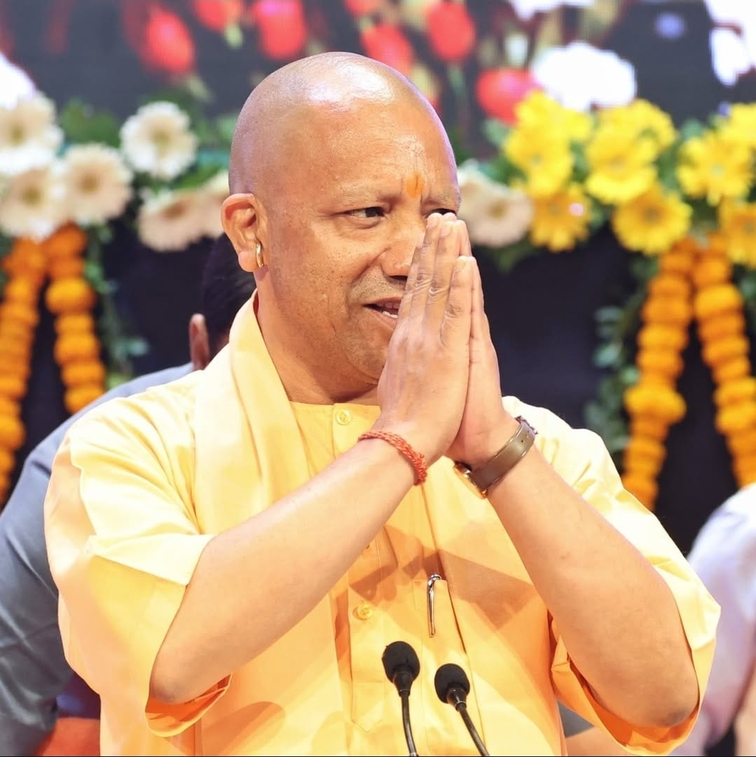 बाबा विश्वनाथ व मां गंगा ने पीएम मोदी को दिया गरीबों की पीड़ा समाप्त करने का सामर्थ्यः योगी