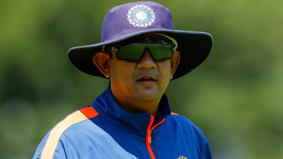 अफगानिस्तान टेस्ट से पहले साईराज बहुतुले भारतीय टीम में स्पिन-बॉलिंग कोच के तौर पर शामिल हुए