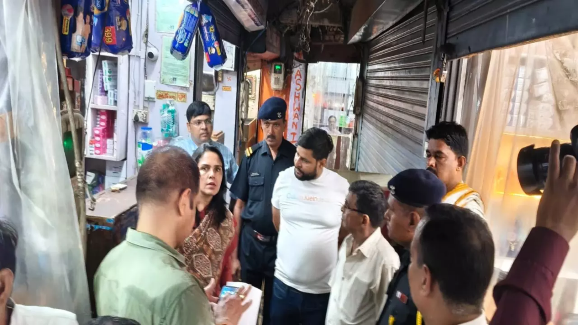 आगरा में 3.63 करोड़ रुपये की नकली, एक्सपायर्ड और सरकारी आपूर्ति की दवाएं जब्त, आठ गोदाम सील