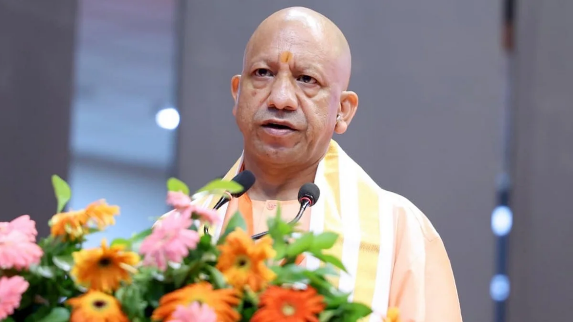 पर्यटन को सांस्कृतिक पुनर्जागरण और रोजगार से जोड़ें: योगी