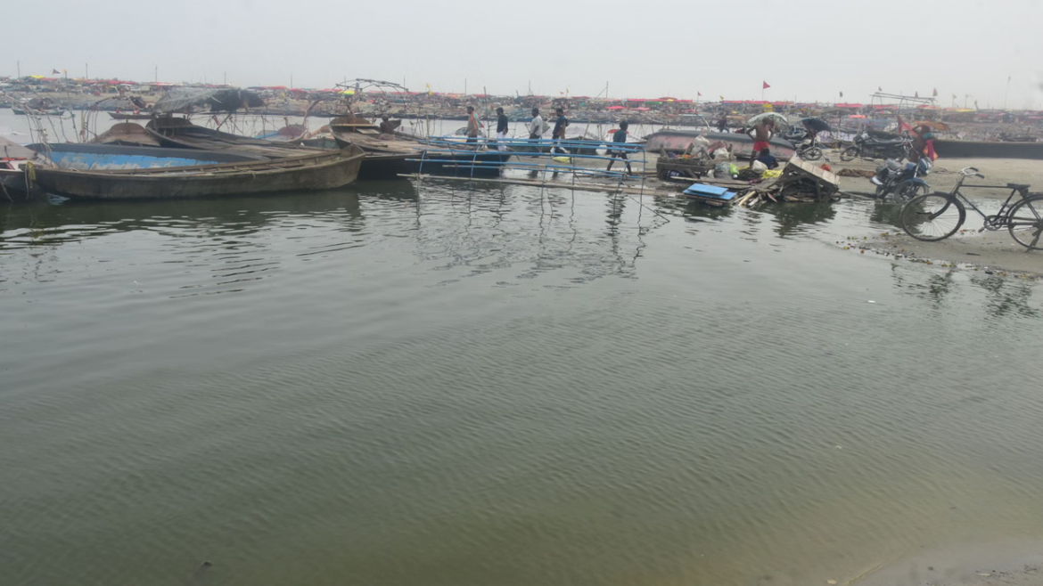 प्रयागराज में बढ़ने लगा है गंगा जमुना का जलस्तर
