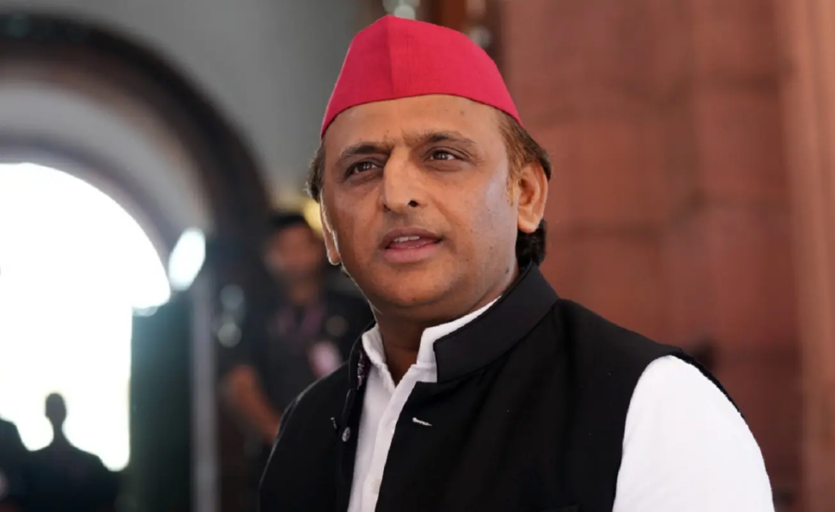 शक्ति का दुरुपयोग कर बंगाल में हिंसा का माहौल बना रही है भाजपा : अखिलेश