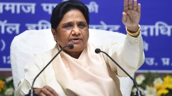 मायावती ने 2027 विधानसभा चुनाव की तैयारियों की समीक्षा की, कार्यकर्ताओं से तेजी लाने का आह्वान
