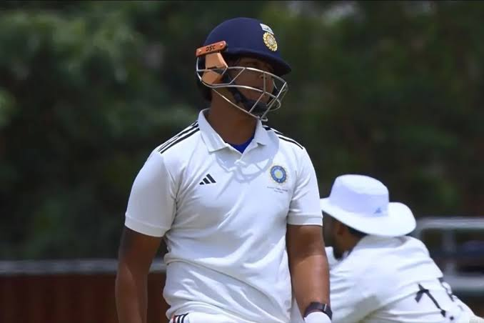 सूर्यवंशी के आतिशी अर्धशतक के बाद मुकेश और शमी ने दिये मध्य क्षेत्र को शुरुआती झटके