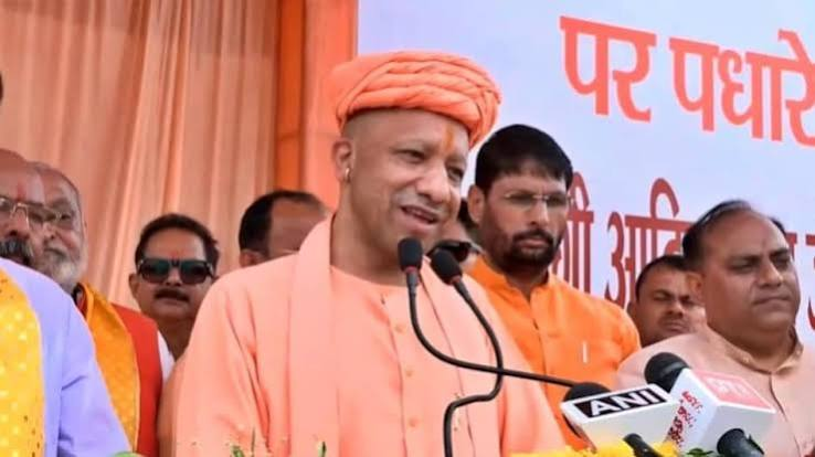 विपक्षी दलों पर बरसे योगी, बोले- हम राम-कृष्ण के भक्त, बाबर-औरंगजेब के अनुयायी समाज में घोल रहे हैं जहर